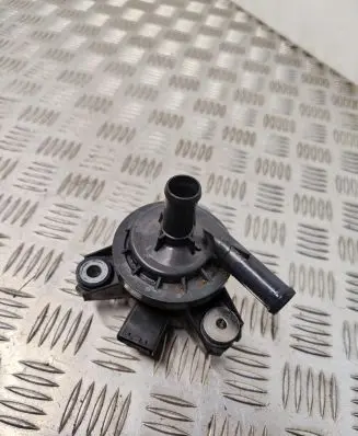 Volvo V60 Electric auxiliary coolant/water pump 31319023