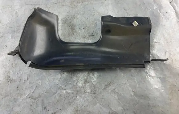 Volkswagen Polo IV 9N3 Other engine bay part 6Q1815159A