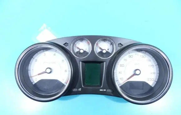 Speedometer (instrument cluster)