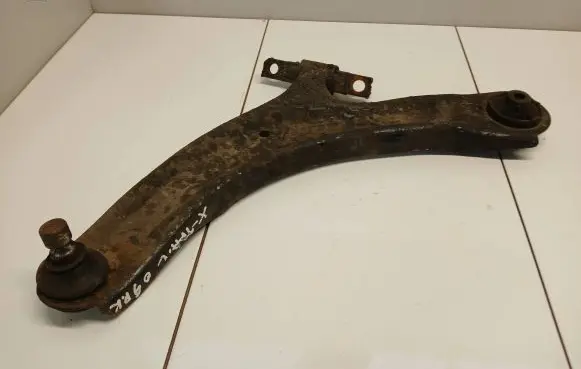 Nissan X-Trail T31 Front control arm
