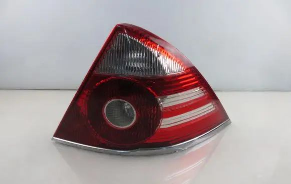 Ford Mondeo Mk III Rear/tail lights 1S713404A