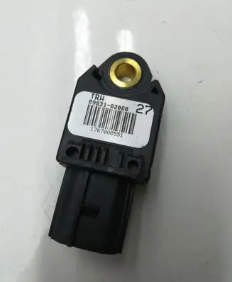 Toyota Auris 150 Airbag deployment crash/impact sensor 8983102060