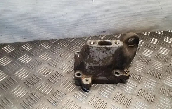 Chrysler 300 - 300C Engine mounting bracket 04578182AA