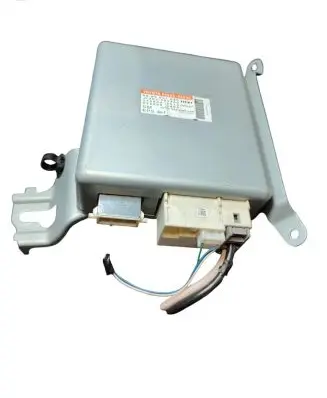 Toyota Avensis T270 Steering rack control module JL501-000353