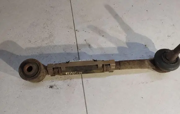 Toyota RAV 4 (XA30) Rear control arm