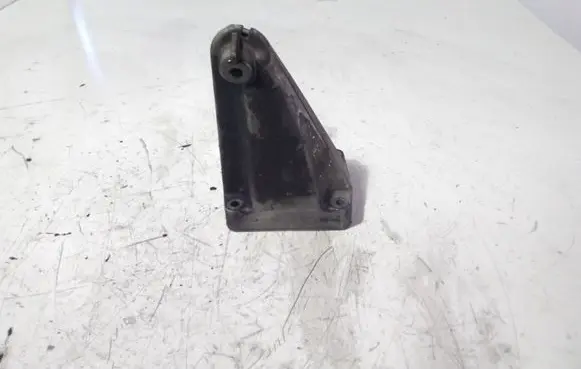 Mercedes-Benz E W211 Engine mounting bracket A6112230804