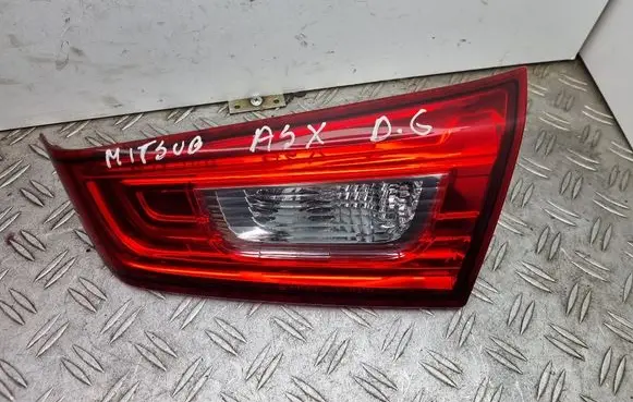 Mitsubishi ASX Tailgate rear/tail lights P9373R P9373 A04640