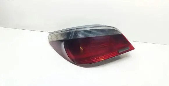 BMW 5 E60 E61 Rear/tail lights 6910767
