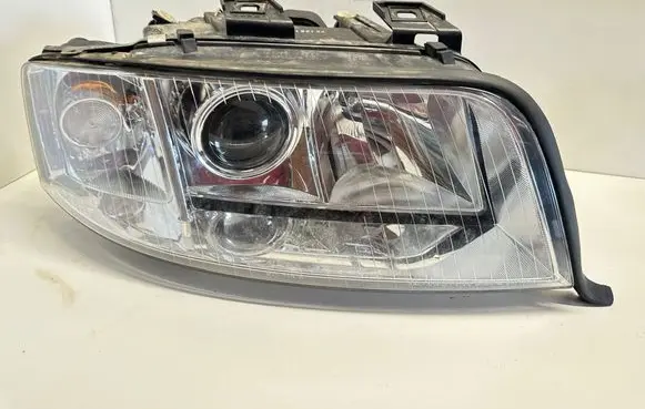 Audi A6 S6 C5 4B Headlight/headlamp