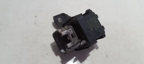 Toyota Avensis Verso Glow plug pre-heat relay 2861067010 28610-67010