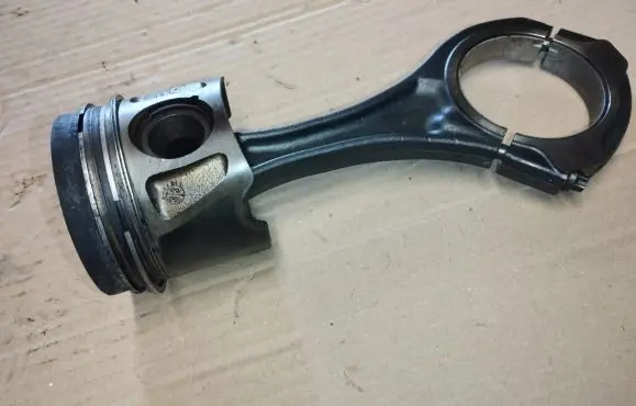 Jeep Grand Cherokee (WK) Connecting rod/conrod 