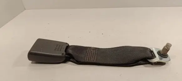 Nissan Navara D40 Rear seatbelt buckle E034501