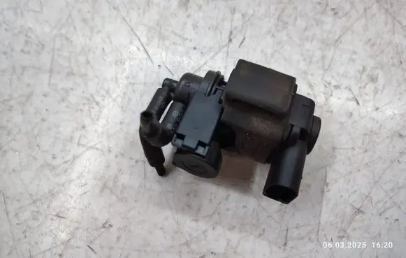 Audi Q7 4L Turbo solenoid valve 059906629