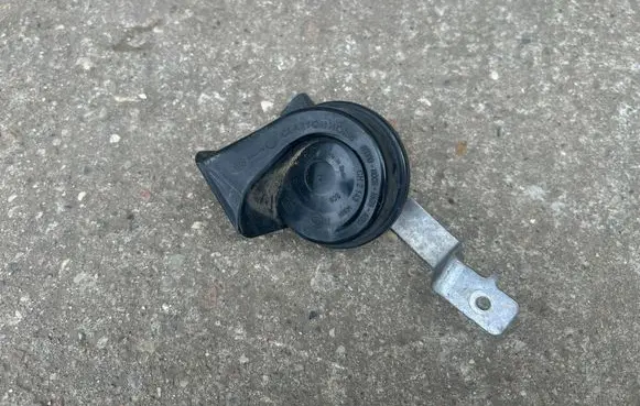 Mercedes-Benz E W213 Alarm system siren A2135424400