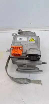 Dacia Spring Air conditioning (A/C) compressor (pump) 926006978R