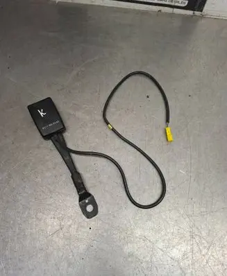 Mercedes-Benz E W211 Front seatbelt buckle 2118600369