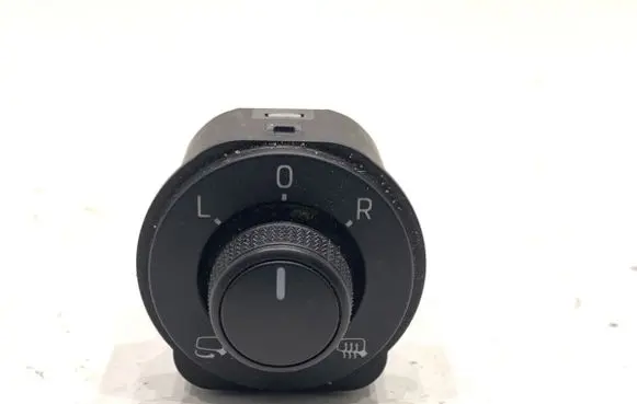 Skoda Superb B8 (3V) Wing mirror switch 3V0959565C