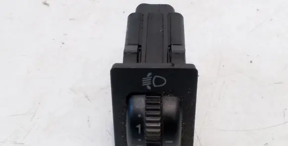 Toyota Avensis T250 Headlight level height control switch 37166 8415205051