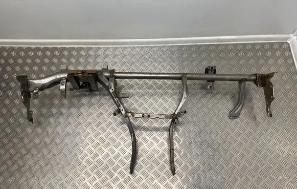 Volkswagen Tiguan Dashboard cross member/frame bar 