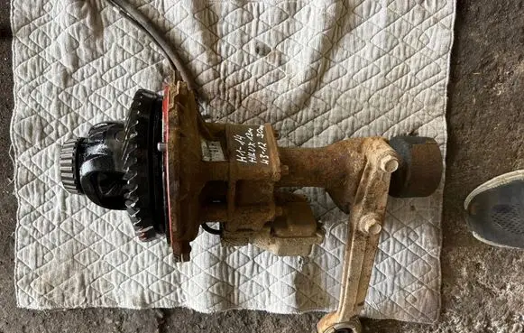 Toyota Hilux (AN10, AN20, AN30) Front differential