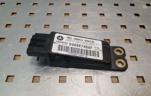 Chrysler Grand Voyager IV Airbag deployment crash/impact sensor 04686748AF 5WY70120