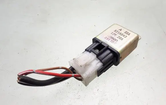 Volvo S40, V40 Other relay 521A043