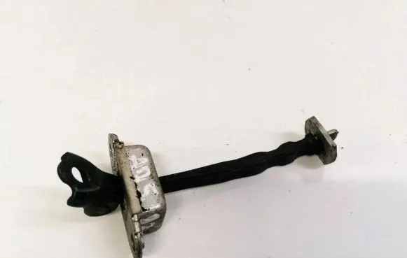 Nissan Note (E11) Rear door check strap stopper