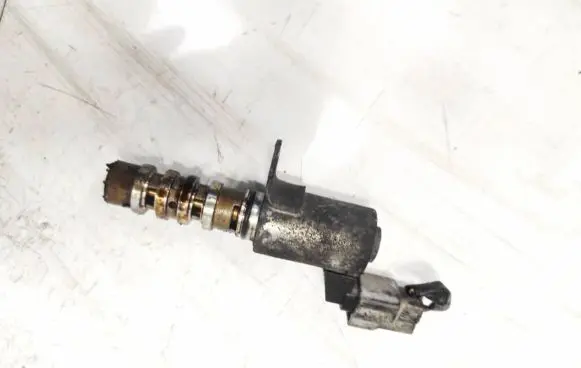 Nissan Qashqai Camshaft vanos timing valve 