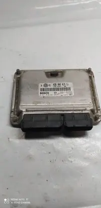 Volkswagen PASSAT B5 Engine control unit/module 038906019CJ 28SA4557 0281010302