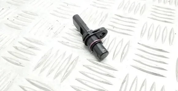 Skoda Superb B8 (3V) Camshaft position sensor 04L907601