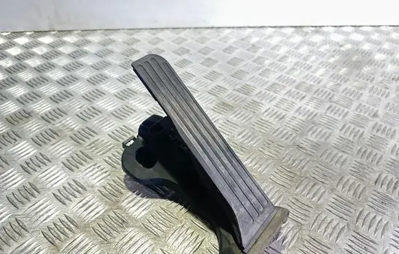 Audi A3 S3 8P Accelerator throttle pedal 1K1721503AB