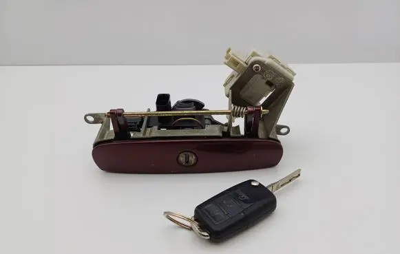 Volkswagen Polo IV 9N3 Tailgate/trunk/boot exterior handle 6Q6827601B