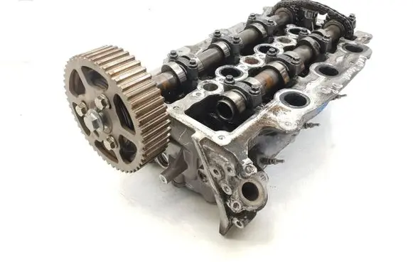 Land Rover Discovery 3 - LR3 Engine head 4R8Q6090AG