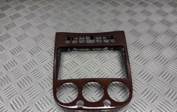 Mercedes-Benz A W168 Radio/GPS head unit trim 