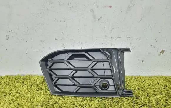 Audi A6 S6 C8 4K Front bumper lower grill 4K0807682T 4K0919268K