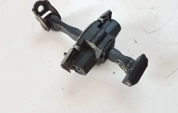 Fiat 500X Front door check strap stopper D862 68285420AA