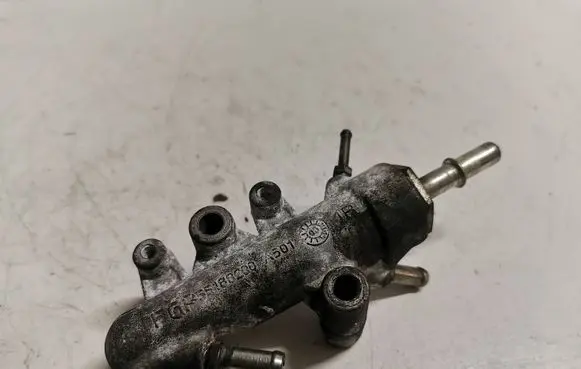 Fuel pressure sensor