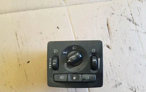 Volvo V50 Light switch
