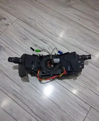 Renault Clio III Headlight wiper switch 8200245447