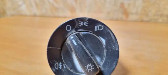 Volkswagen PASSAT B6 Light switch 1c0941531