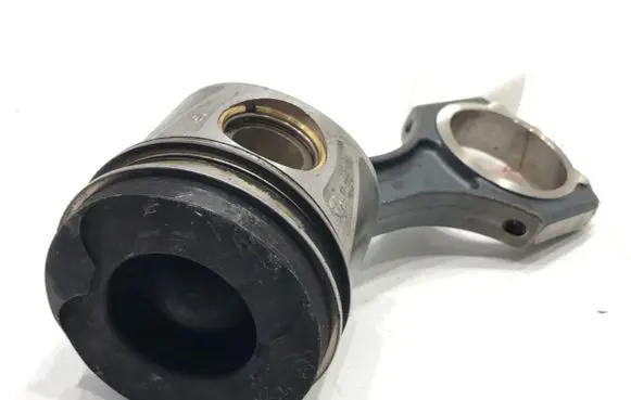 Mercedes-Benz GLA W156 X156 Piston with connecting rod 65100