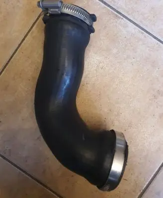 Audi A4 S4 B7 8E 8H Intercooler hose/pipe H050k3 H050