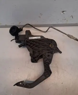 Volkswagen Touran I Clutch pedal 1T1721059AM 1301588602 20062003