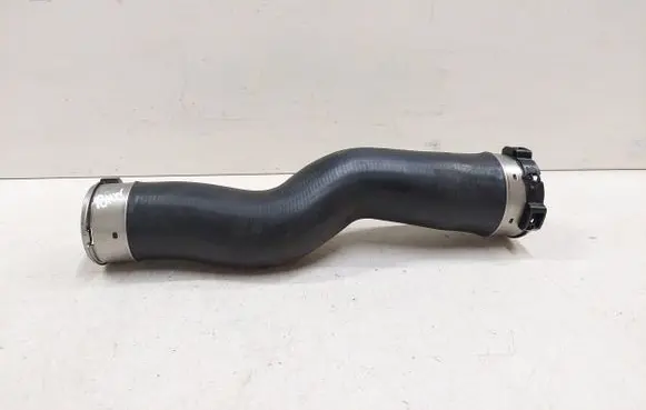 BMW 5 F10 F11 Intercooler hose/pipe