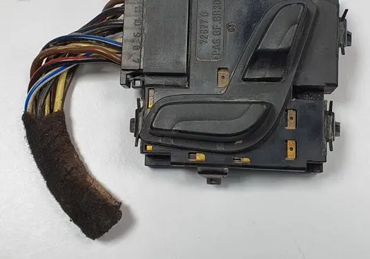 Mercedes-Benz E W212 Seat control switch A2048701858