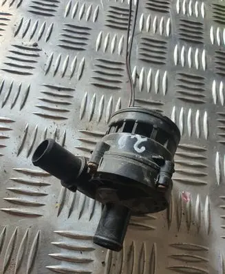 Renault Master III Water pump