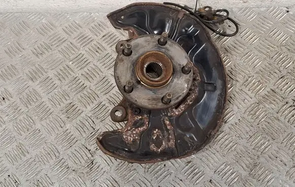 Toyota Corolla Verso AR10 Front wheel hub 4350205040 432120F010