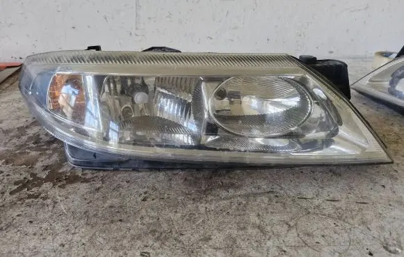 Renault Laguna II Headlight/headlamp 89003522 9004274