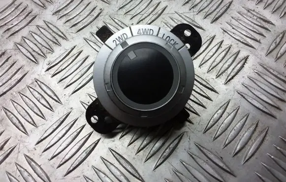 Mitsubishi Outlander Differential lock switch 