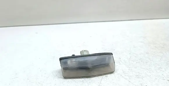 Toyota Prius (XW20) Number plate light
